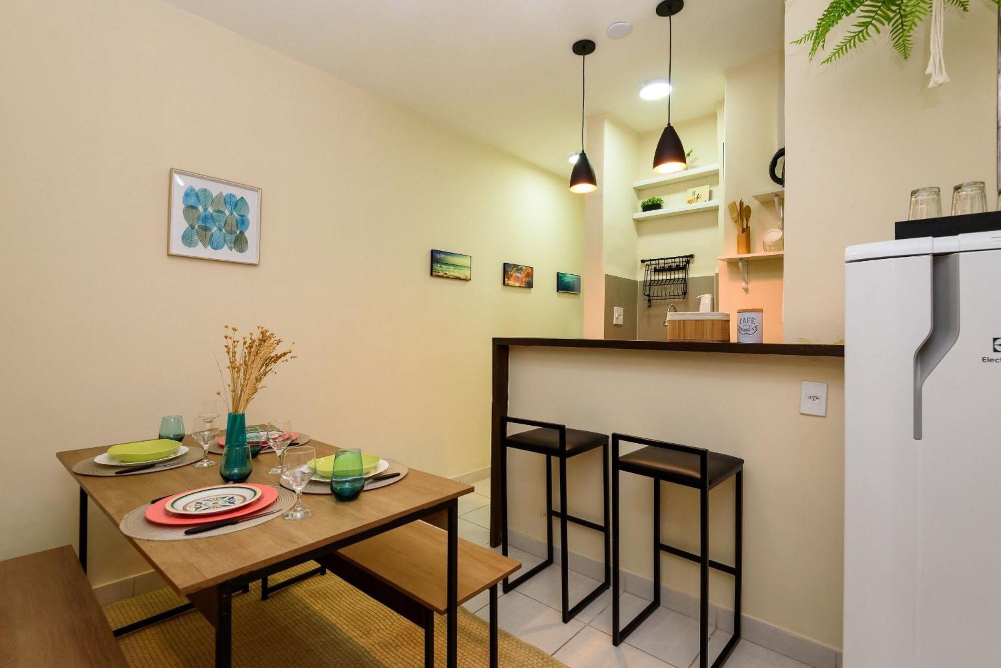 Apartamento A 100m Da De Copacabana| Nsc 1137/303 *